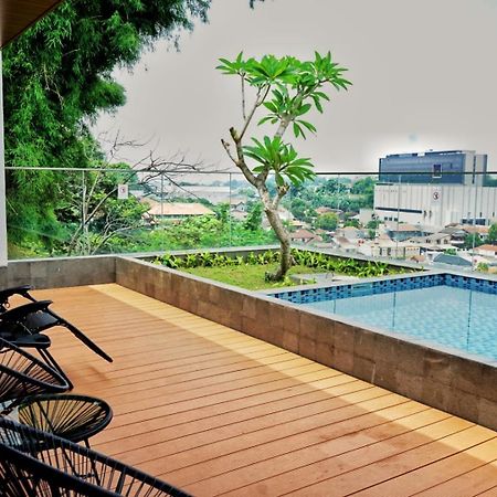 Patra Semarang Hotel & Convention Eksteriør billede