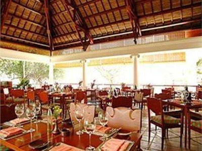 Patra Semarang Hotel & Convention Eksteriør billede