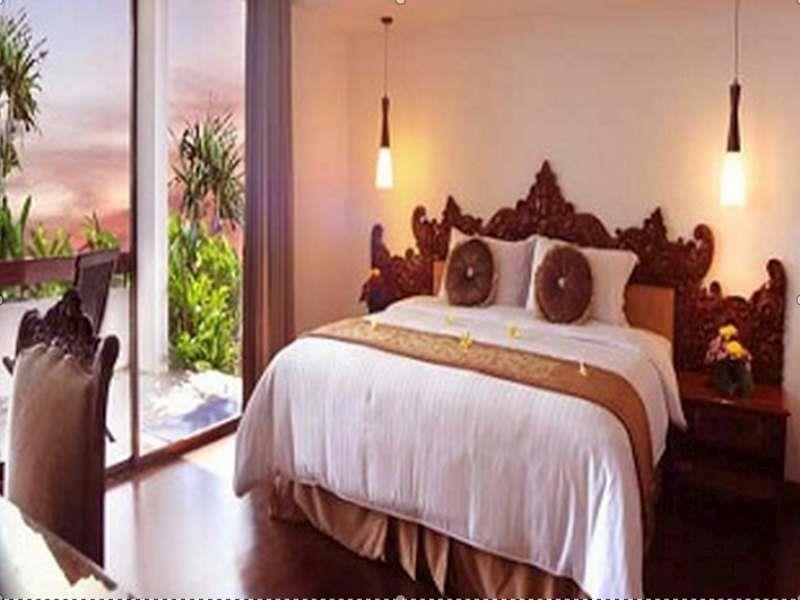 Patra Semarang Hotel & Convention Eksteriør billede