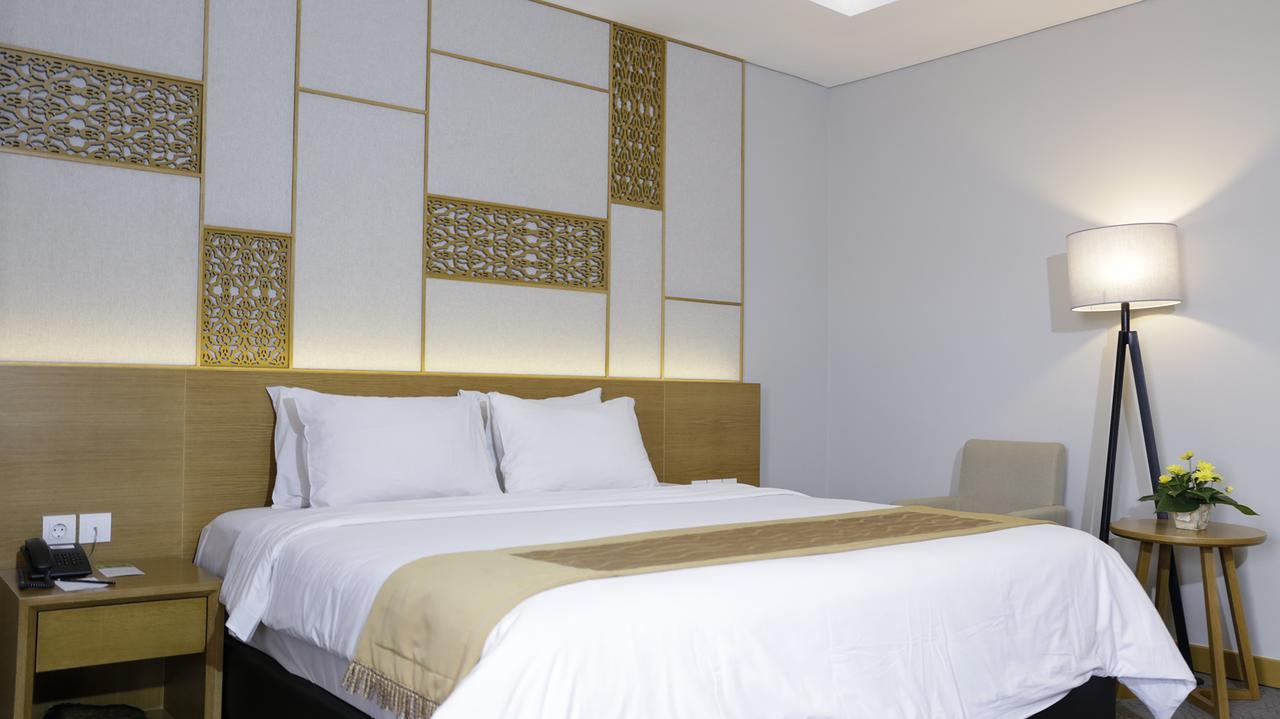 Patra Semarang Hotel & Convention Eksteriør billede